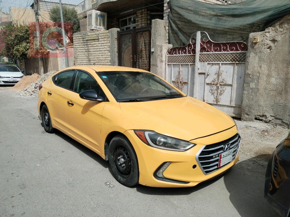 هیوندای ئەلەنترا